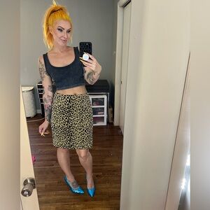 Rare vintage velvet leopard cheetah pencil skirt size 8